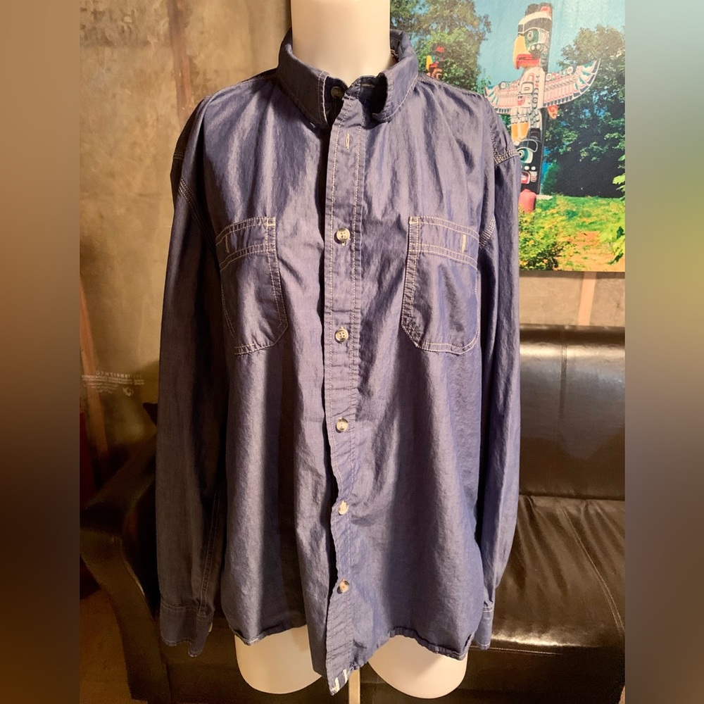 Men’s large Weatherproof shirt. Excellent condition.